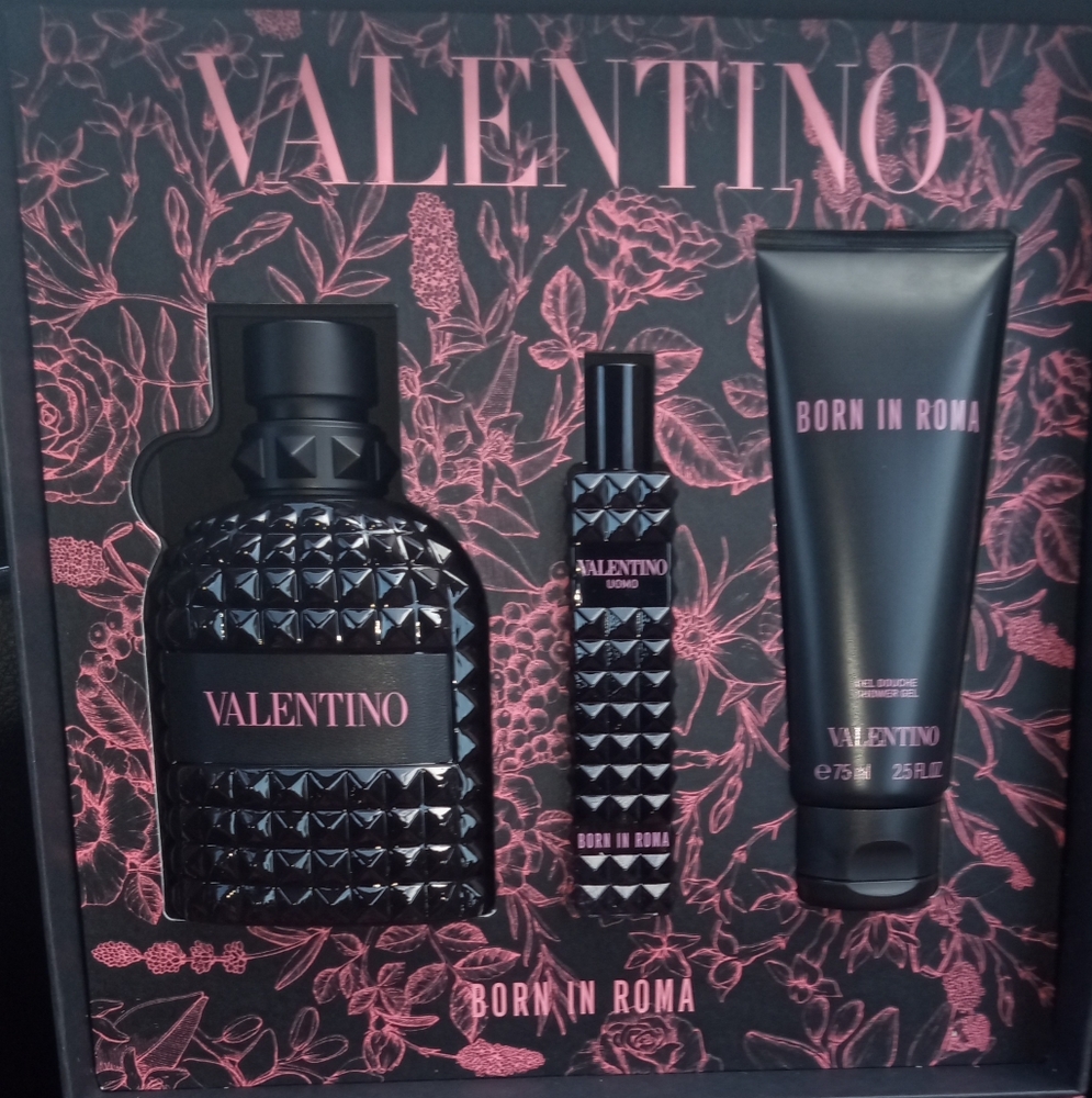 Valentino Born in Roma Set